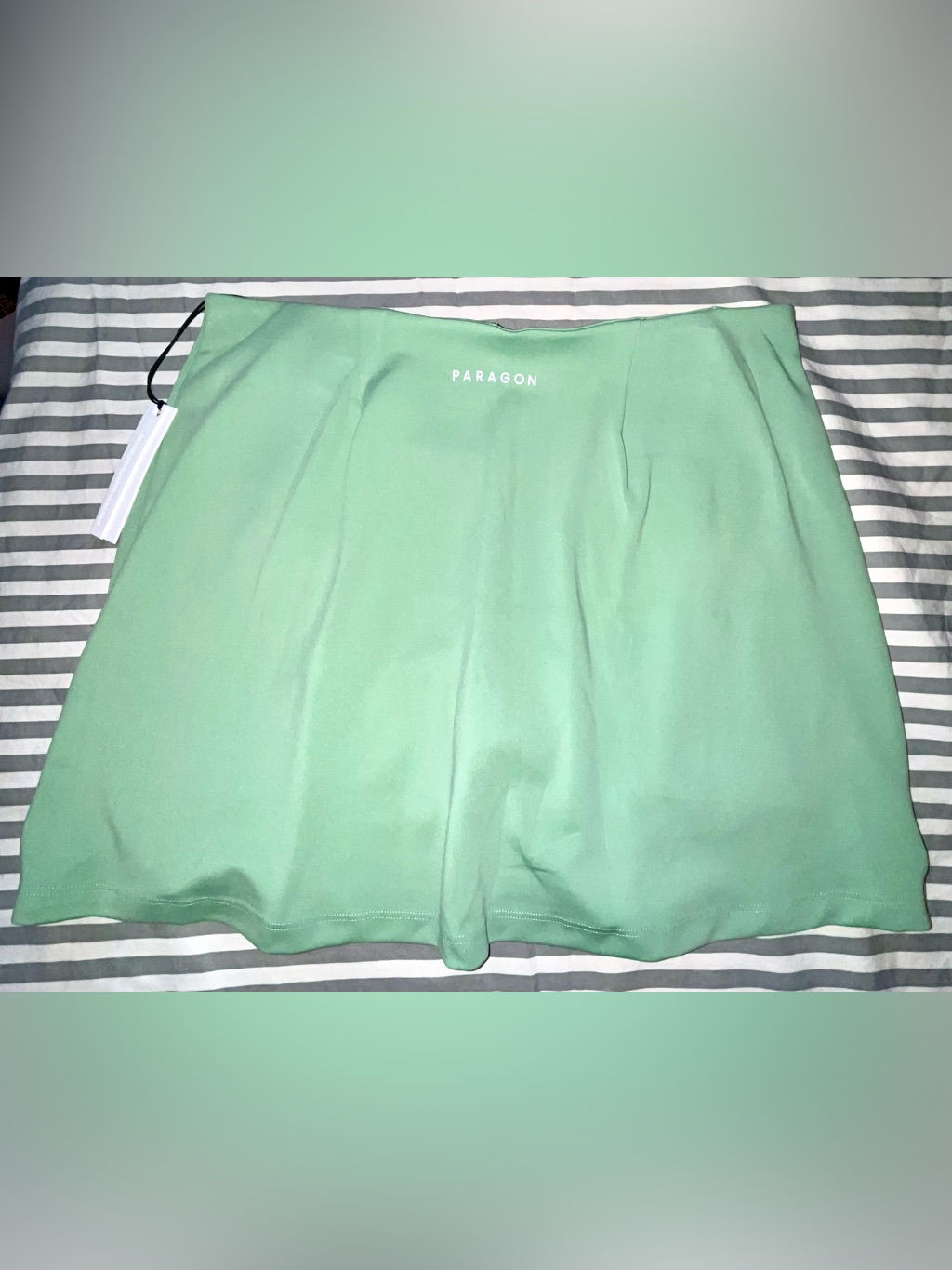 Paragon Fitwear Reluna Max Out Bra + Ace Mid-Rise Mini Skort In Matcha Sz M — image 6 of 8